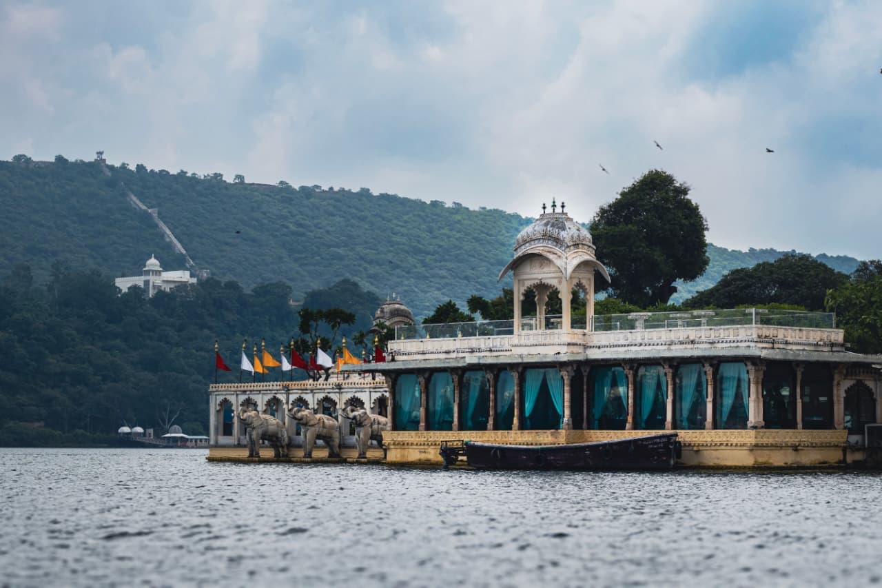 Royal : Udaipur & Mount Abu